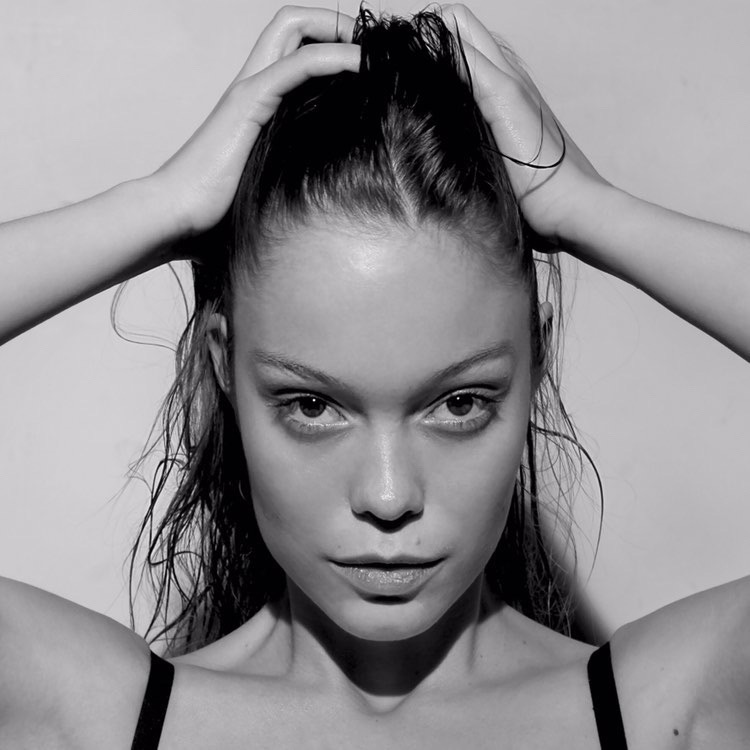 Clémence - Photo 24