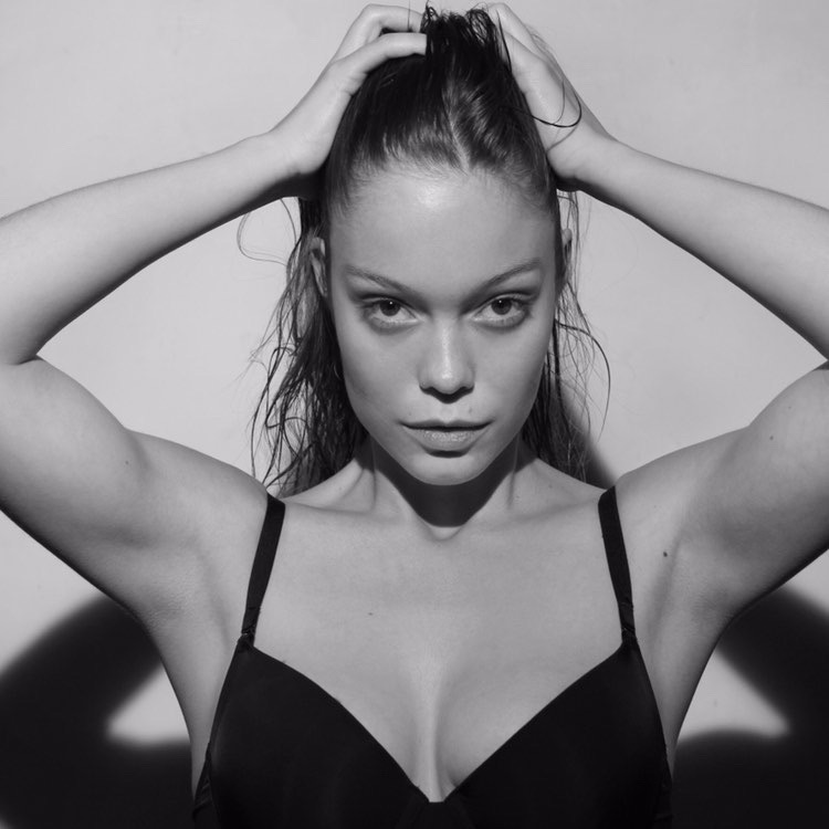 Clémence - Photo 25